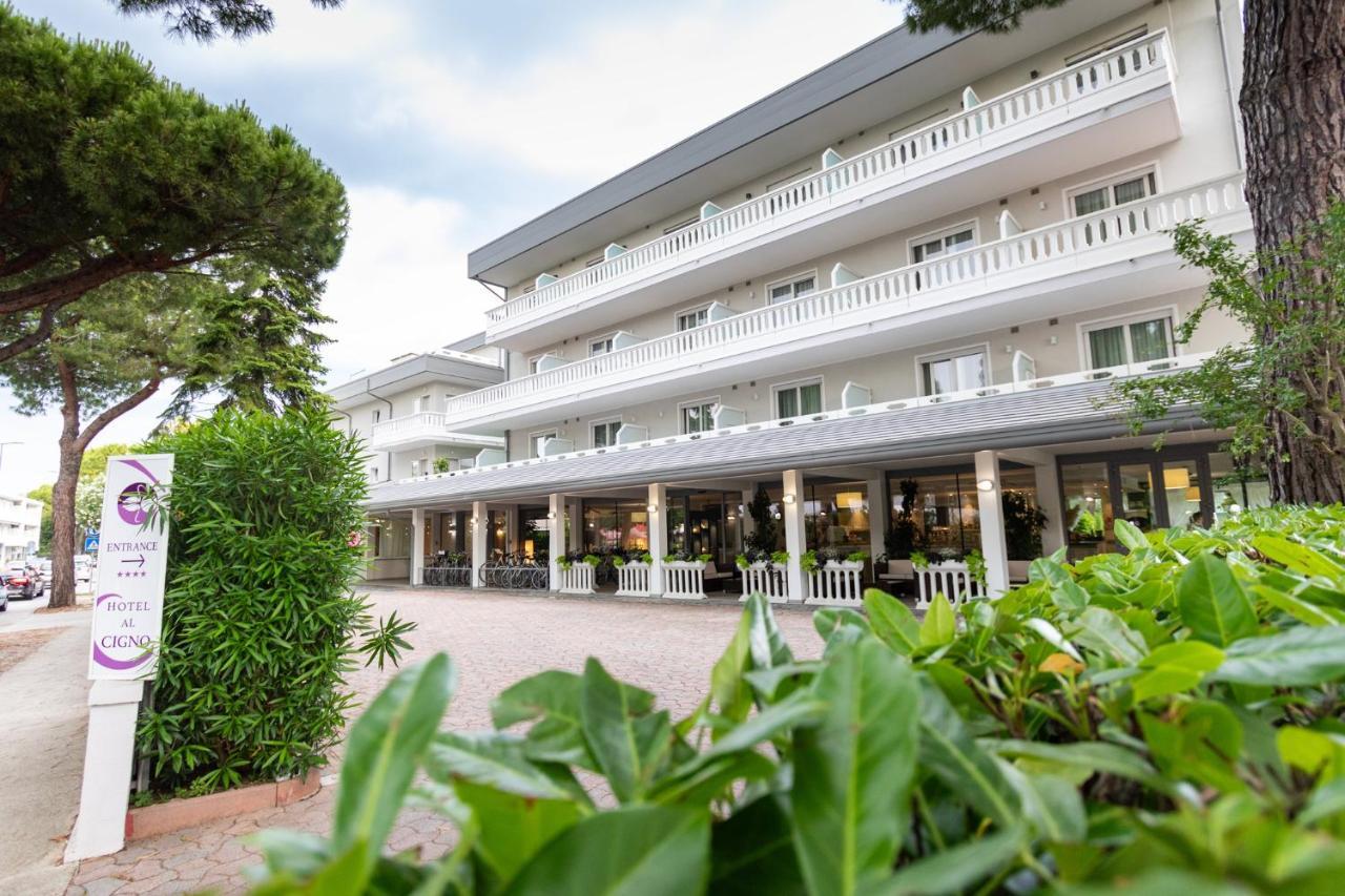 Hotel Al Cigno Lignano Sabbiadoro Eksteriør billede