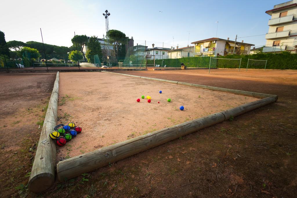 Hotel Al Cigno Lignano Sabbiadoro Eksteriør billede