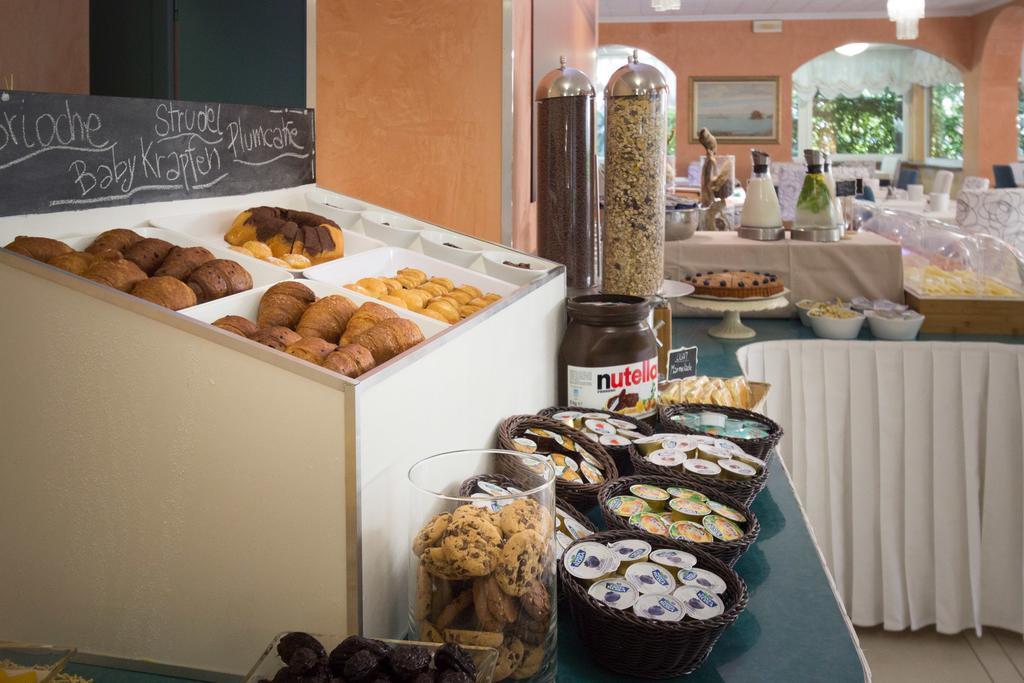 Hotel Al Cigno Lignano Sabbiadoro Eksteriør billede