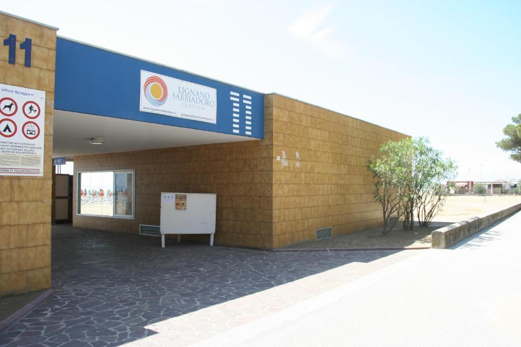 Hotel Al Cigno Lignano Sabbiadoro Eksteriør billede